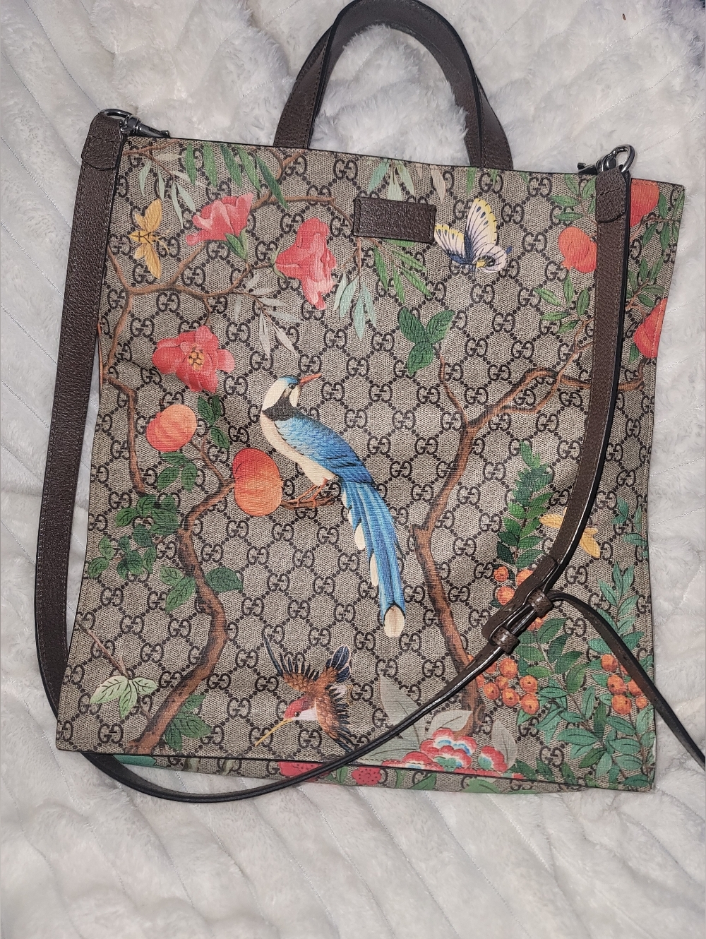 Gucci Tian Soft GG Supreme Tote - Picture 3 of 15